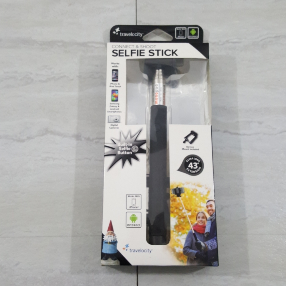 Cellphone Selfie Stick built in selfie button